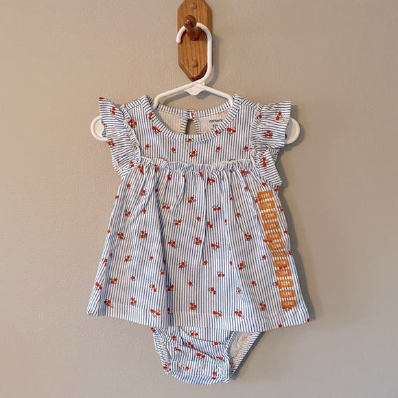 Carter’s Baby Floral Onesie - Picture 1 of 4